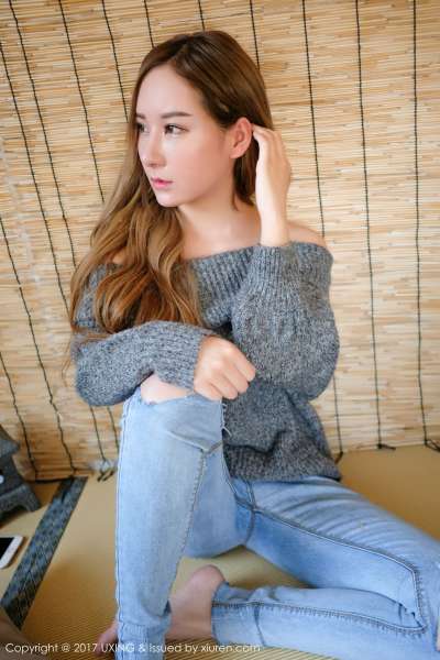 高SIR 性感美女首套写真套图