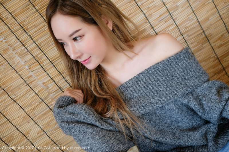 高SIR 性感美女首套写真套图