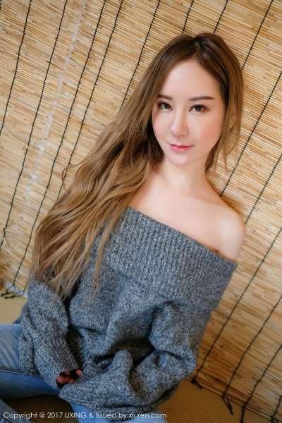 高SIR 性感美女首套写真套图