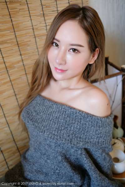 高SIR 性感美女首套写真套图