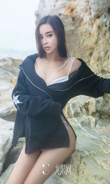 艾小青 - 大海边上的小精灵 写真套图