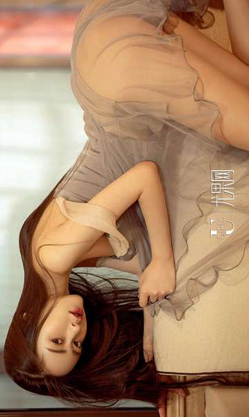 穆菲菲 - 巨乳诱惑闹中取静