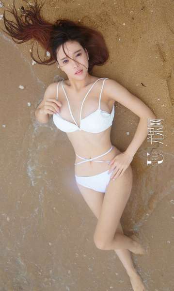 艾小青 - 翘臀海上花