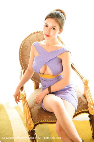 于姬Una - 巨乳靓女高处不胜寒
