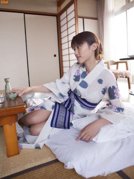 原干恵 Mikie Hara巨乳熟女美图