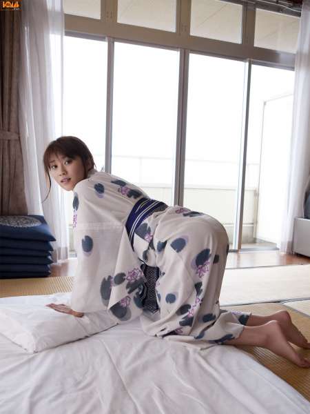 原干恵 Mikie Hara巨乳熟女美图