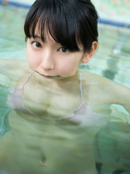 吉冈里帆吉岡里帆 Riho Yoshioka 巨乳诱惑套图