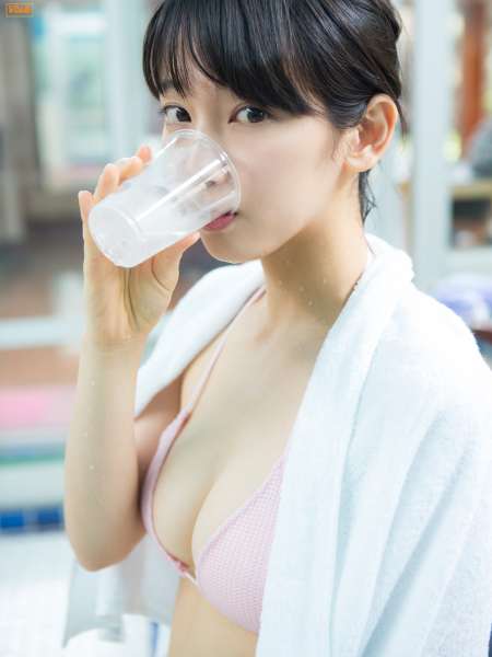 吉冈里帆吉岡里帆 Riho Yoshioka 巨乳诱惑套图