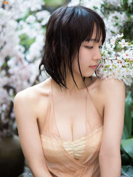 吉冈里帆吉岡里帆 Riho Yoshioka 巨乳诱惑套图