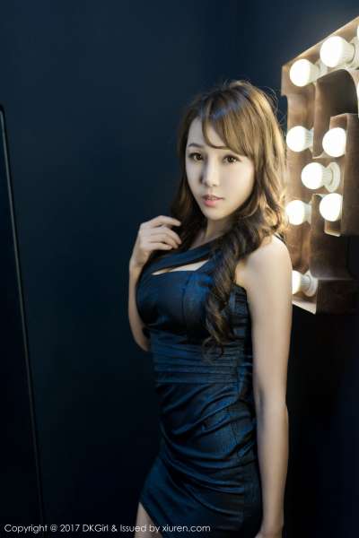 王沫儿SaSa 激情诱惑写真图片
