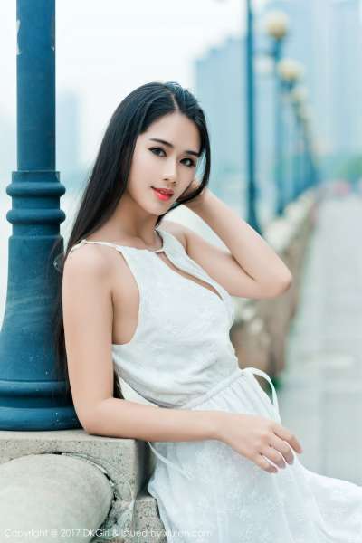 啊宝宝 - 纯情少女，丰乳肥臀图集欣赏