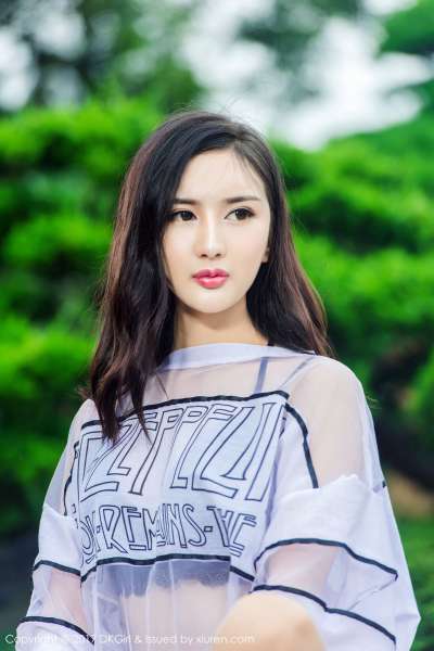 梅哥 - 清新可人，美乳美腿套图