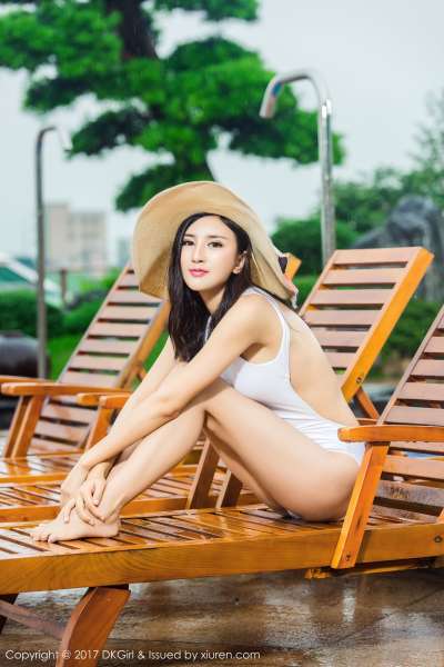 梅哥 - 清新可人，美乳美腿套图