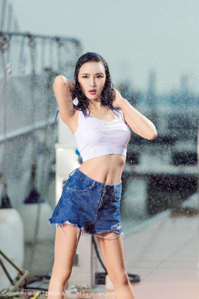 梅哥 - 清新可人，美乳美腿套图