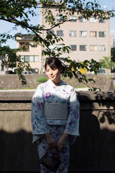 矢岛舞美-清新唯美街拍系列套图欣赏