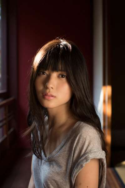矢岛舞美-清新唯美街拍系列套图欣赏