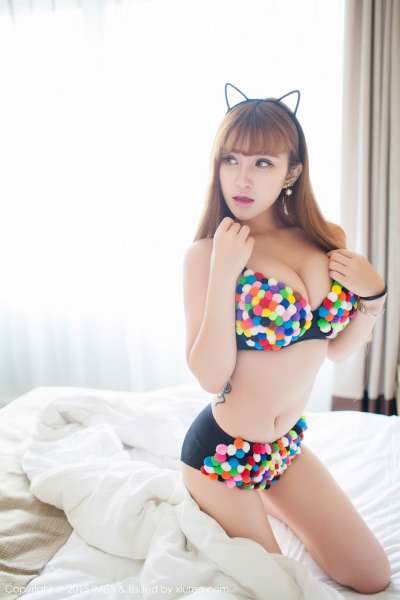 LalaBaby啦啦 - 爆乳长腿新人妹子写真套图