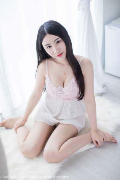 谢芷馨Sindy - 居家女友的巨乳视觉