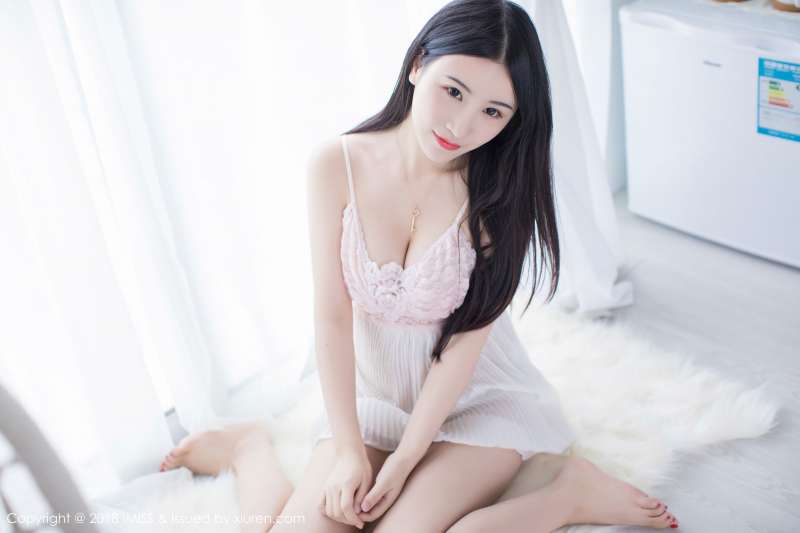 谢芷馨Sindy - 居家女友的巨乳视觉