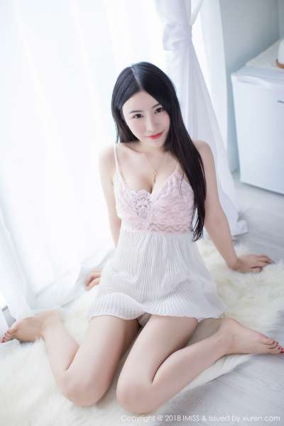 谢芷馨Sindy - 居家女友的巨乳视觉