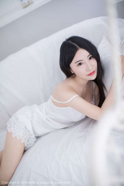谢芷馨Sindy - 居家女友的巨乳视觉