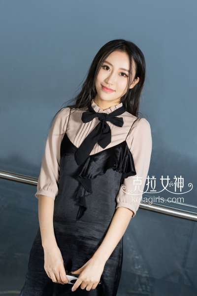梦珊 - 公子的贴身校花 写真套图