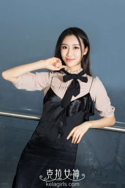 梦珊 - 公子的贴身校花 写真套图
