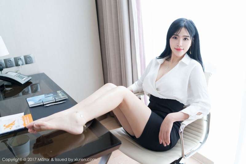 刘钰儿 - 性感OL美女写真图片