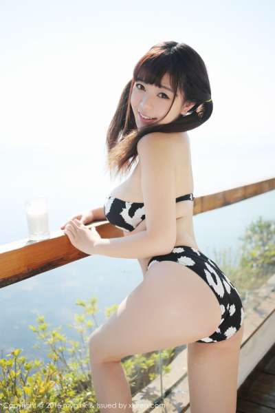巨乳刘飞儿Faye-户外牛奶篇+室内性感皮裤美图