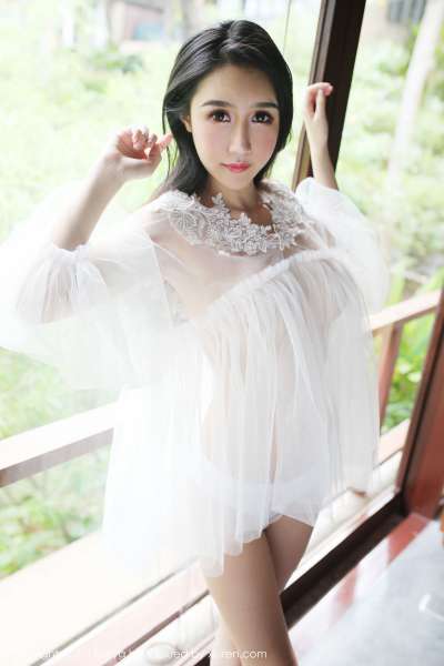 御姐女神@于大乔普吉岛旅拍巨乳诱惑写真