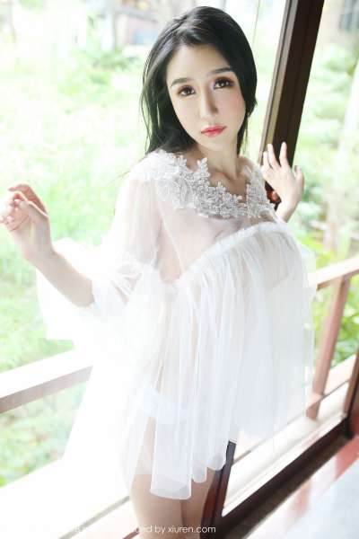 御姐女神@于大乔普吉岛旅拍巨乳诱惑写真