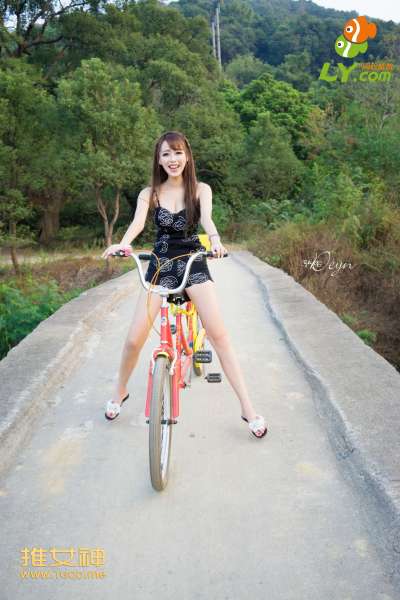王曼妮zZ-《女神去哪儿》写真美图第11期