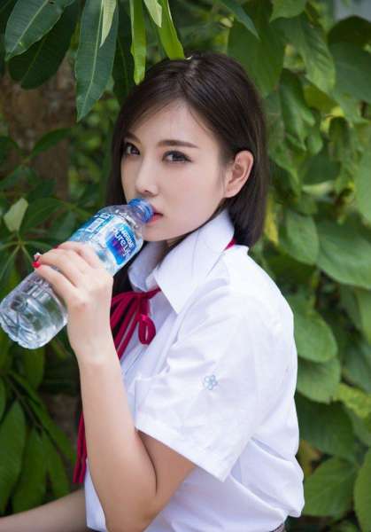 清新不失性感 秀人最美女神杨晨晨学生制服令得人心动[23P]