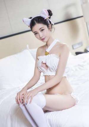 清纯水灵的萝莉妹子 头女女神小鱼床上翻滚玉体勾人[23P]