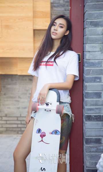 尤菲儿 - 大妞也爱玩运动 写真