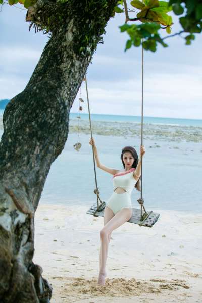 于思琪 性感美女写真套图