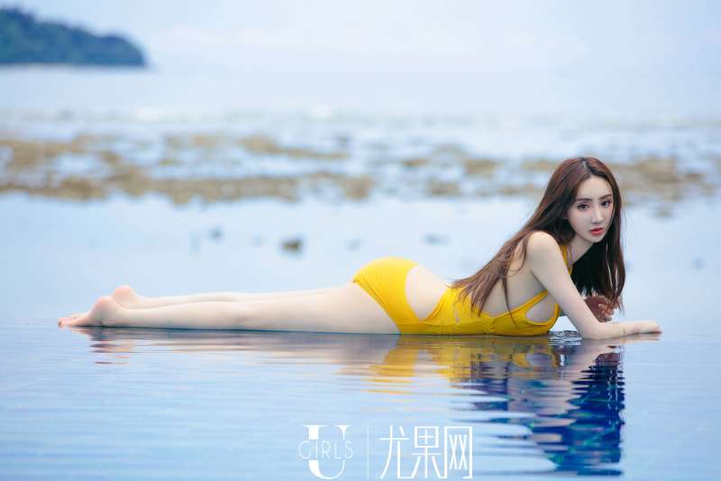 于思琪 性感美女写真套图