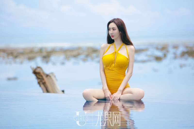于思琪 性感美女写真套图