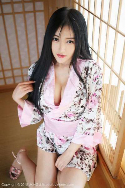 杨上萱 - 北京旅拍巨乳丰胸套图