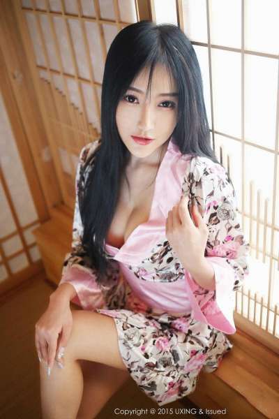 杨上萱 - 北京旅拍巨乳丰胸套图