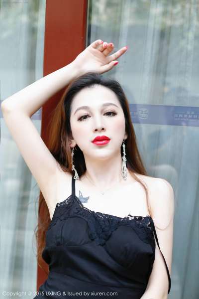 沈璐Lulu - Sexy女神巨乳翘臀写真套图