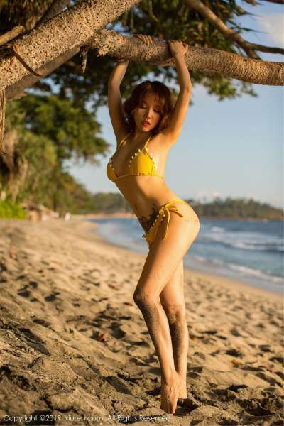 女神@黄楽然沙滩比基尼写真套图