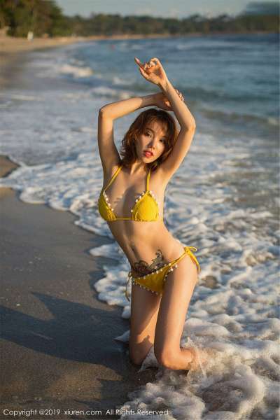 女神@黄楽然沙滩比基尼写真套图