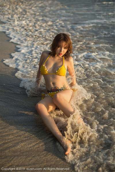 女神@黄楽然沙滩比基尼写真套图