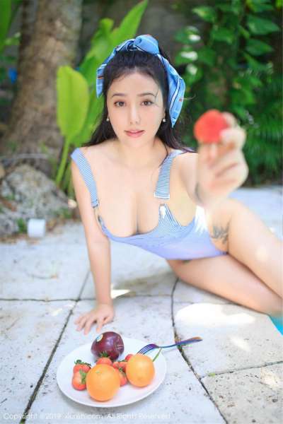 女神@Manuela玛鲁娜迈阿密旅拍翘臀写真集