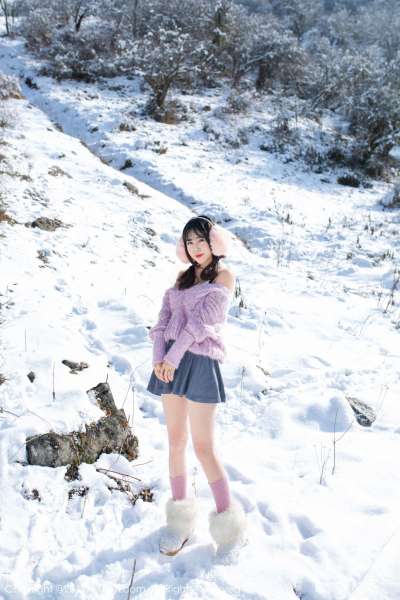 兜豆靓Youlina - 天雪地第二套长腿写真图片