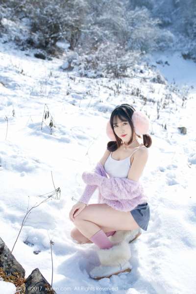 兜豆靓Youlina - 天雪地第二套长腿写真图片