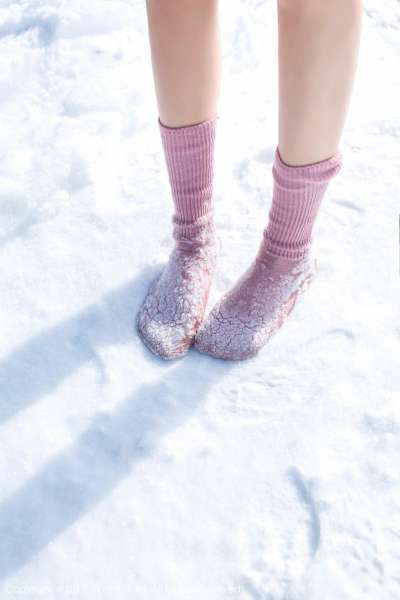 兜豆靓Youlina - 天雪地第二套长腿写真图片