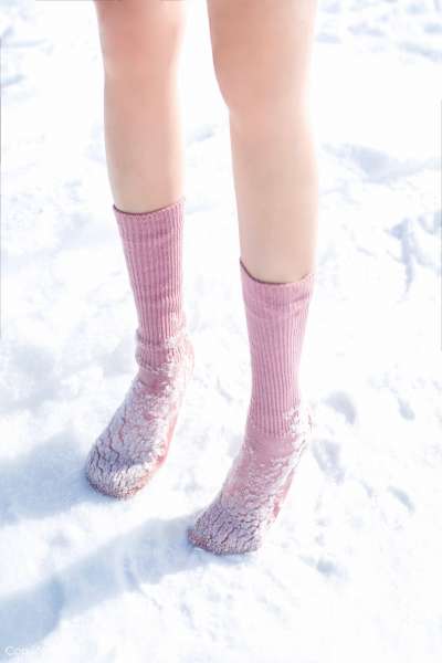 兜豆靓Youlina - 天雪地第二套长腿写真图片