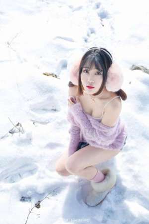 兜豆靓Youlina - 天雪地第二套长腿写真图片